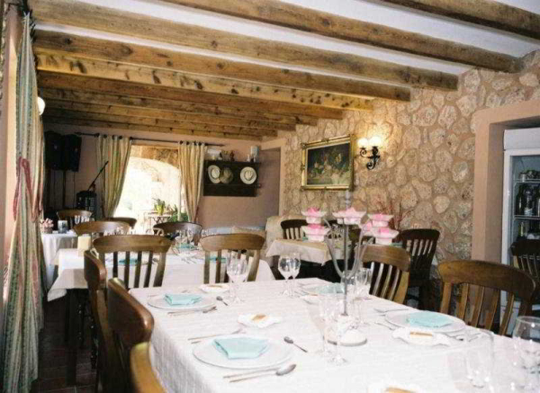 Best offers for Es Quatre Cantons Binisalem