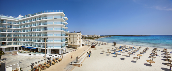 Best offers for Universal Hotel Perla S