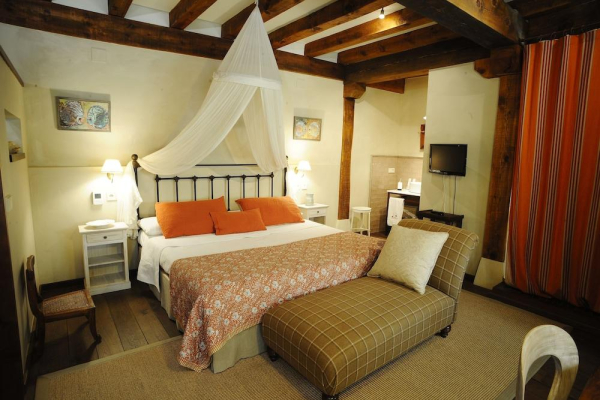 Best offers for Solaz del Moros Segovia