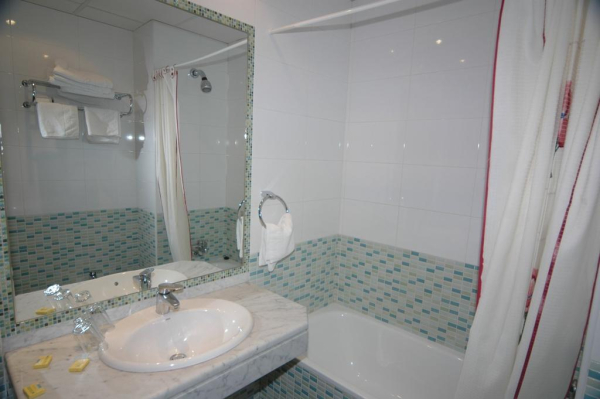 Best offers for Hostal Ivor Madrid