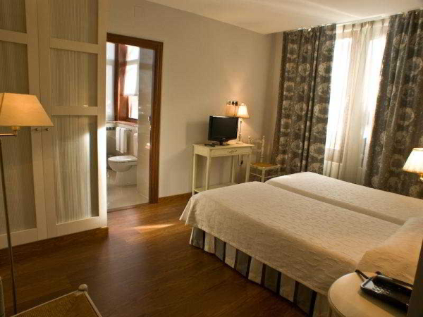Best offers for Hotel El Indiana Llanes