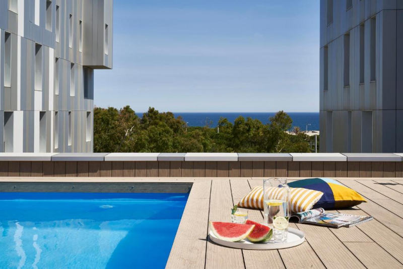 Lugaris Beach Apartments