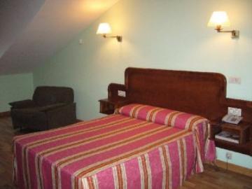 Best offers for HOTEL LA CABAÑA Viella