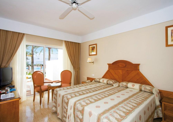 Best offers for Riu Paraiso Lanzarote Resort - All Inclusive Puerto del Carmen