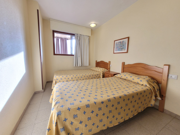 أفضل العروض ل يوروبا ثينتير بينايدورم