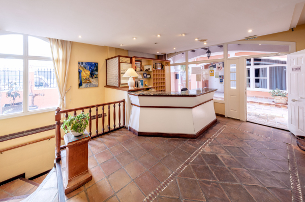 Best offers for Lloyds Beach Club Torrevieja