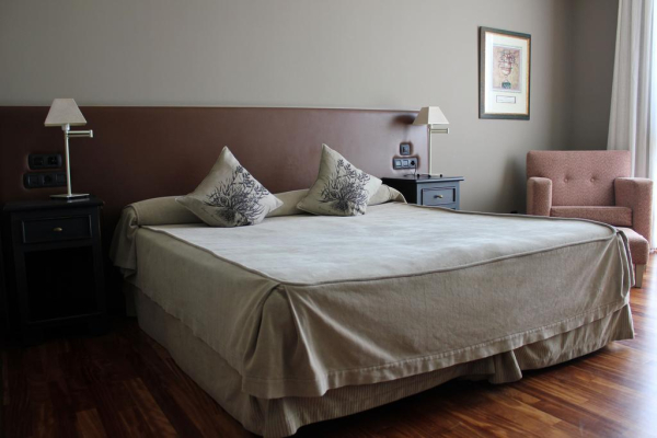 Best offers for La Casa del Cofrade Albelda De Iregua