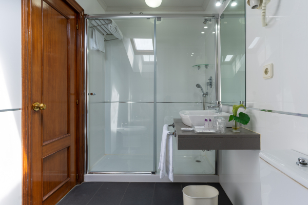 Best offers for Château la Roca Sancibrián