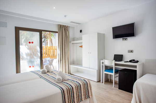 Best offers for Hotel Rosales Es Pujols