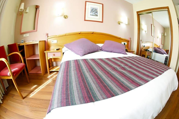Best offers for Maria de Luna Segorbe