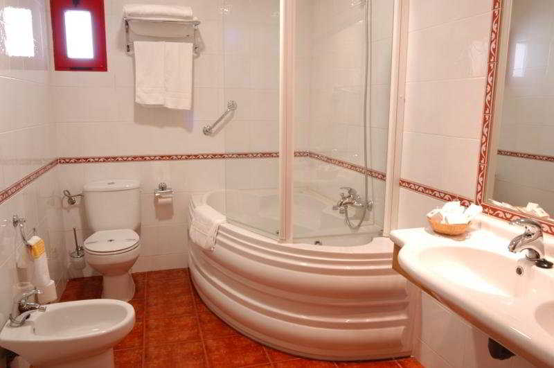 Best offers for El Cruce Manzanares