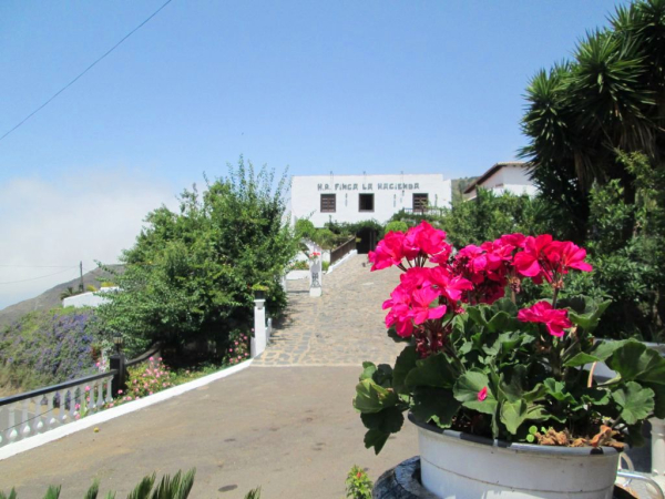 Best offers for HOTEL RURAL FINCA LA HACIENDA	 Los Silos