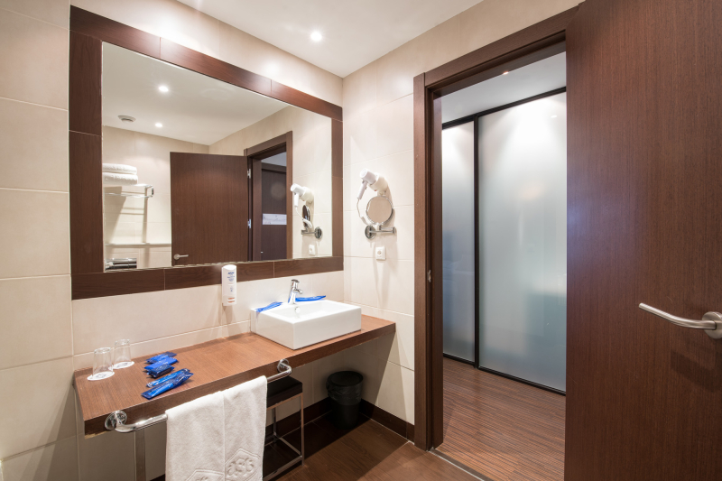 Best offers for Abad San Antonio Leon