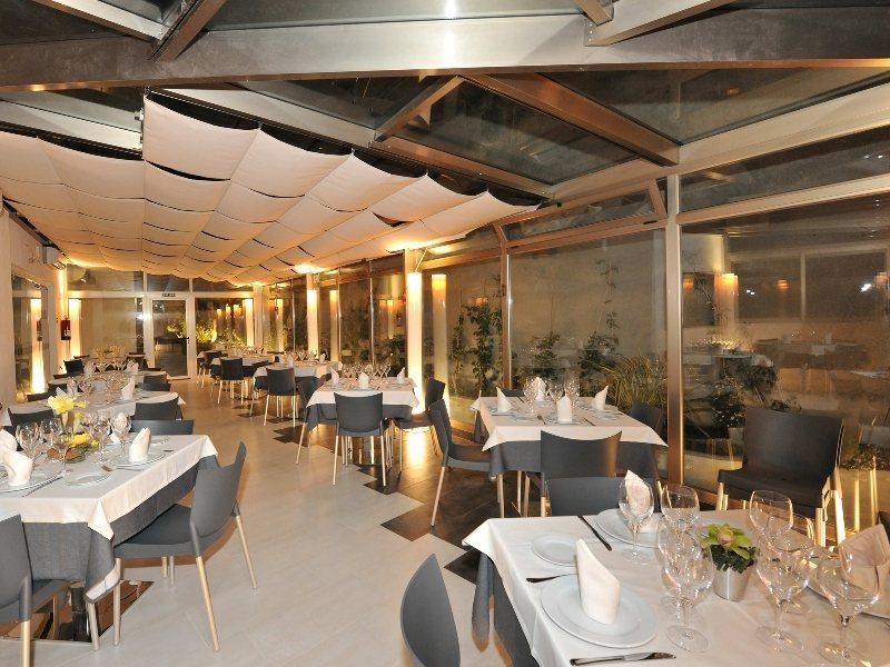 أفضل العروض ل ون اليتا رووم الموينكار