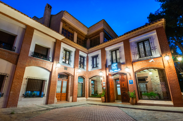 أفضل العروض ل دونيا مانويلا دايميل