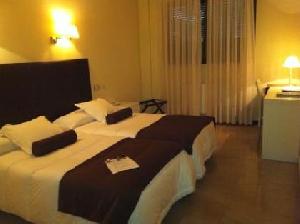 HOTEL EMPERATRIZ III