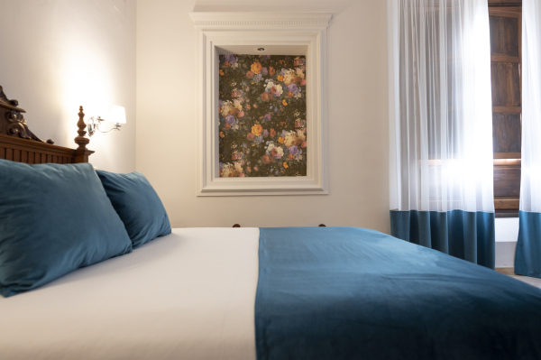 Best offers for Maria de Molina Ubeda