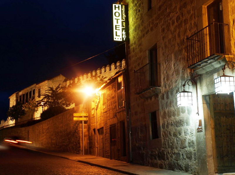 Best offers for Las Leyendas Avila