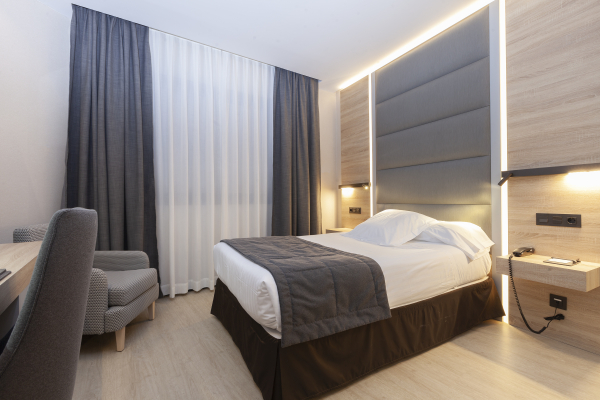 Best offers for Liabeny Madrid