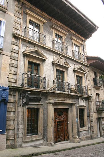 Best offers for PAMPINOT . Hondarribia