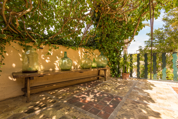 Best offers for Leon de Sineu Sineu
