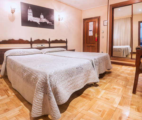 Best offers for Castellano I Salamanca