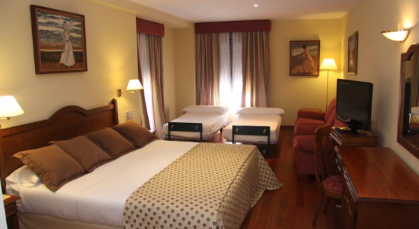 Best offers for MC Plaza de Santiago Pinto