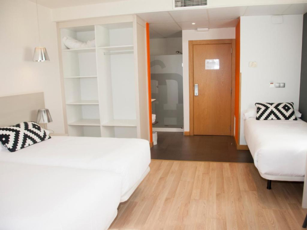 Best offers for Cadosa Soria