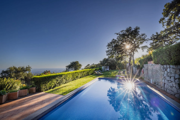 أفضل العروض ل فيلا فويا مونتشيكوي