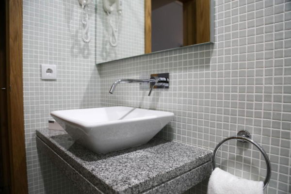 Best offers for Inatel Manteigas Guarda