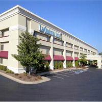 LA QUINTA INN & SUITES AIRPORT