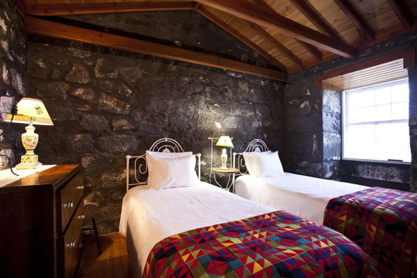 Best offers for Adegas Do Pico Prainha