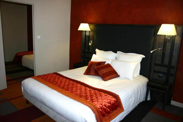 Best offers for Logis Hotel Bellevue Tours