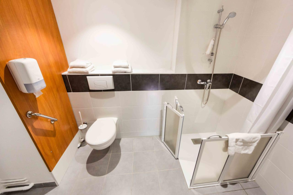 أفضل العروض ل نانتس وست اجورا نانتس