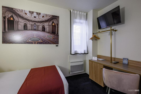 Best offers for Logis Hotel Saint Claire Toulouse
