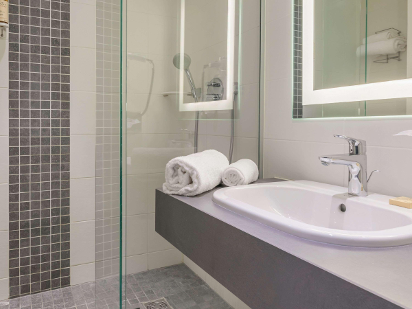 أفضل العروض ل وتل مركيور ليون ليسل-دابو ليون