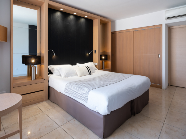 Best offers for Revellata Calvi