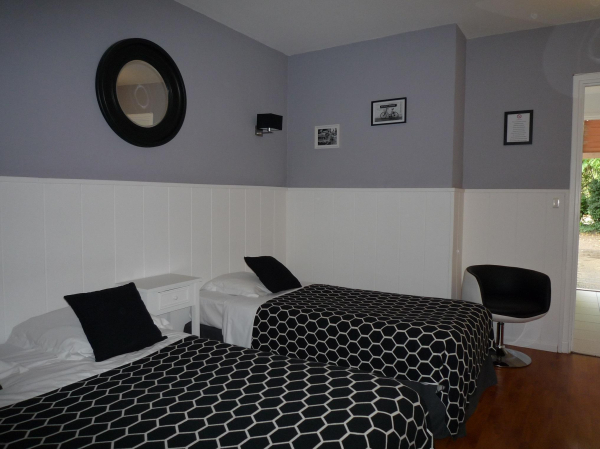 Best offers for Hostellerie des Pins Montelimar