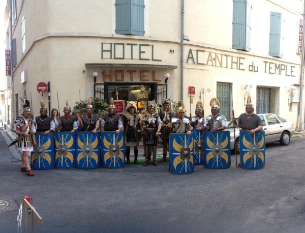 أفضل العروض ل  نيمس