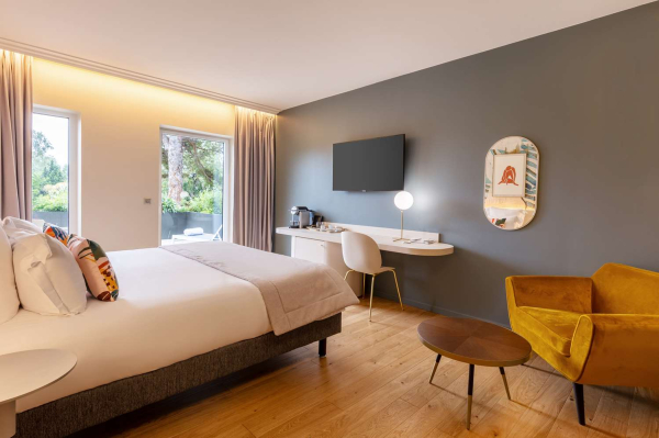 أفضل العروض ل يلوت دو جولف, بست ويسترن برمير كوللكسيو ماندليو-لا-نابول