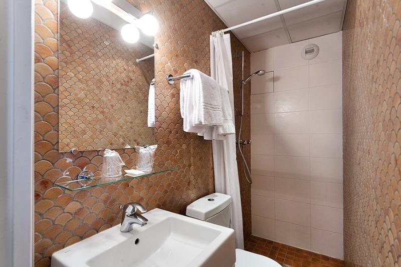 Best offers for JULES CESAR Paris