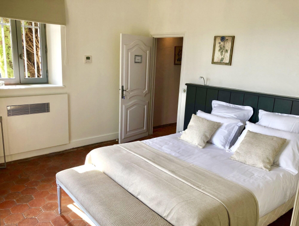 Best offers for Domaine de l'Enclos Gordes