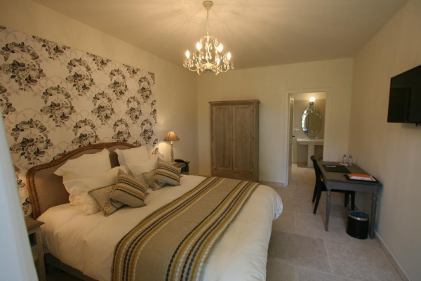 Best offers for Chateau Les Oliviers de Salettes Charols