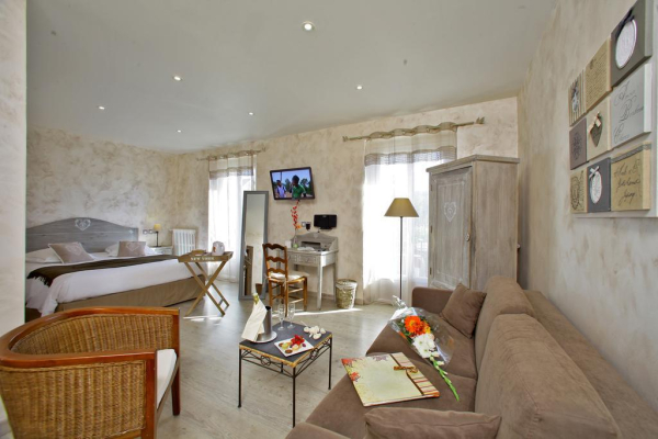 Best offers for Hotel Le Lascaux Mauzens-et-miremont