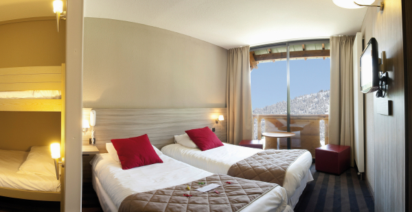 Best offers for SOWELL Family Les Bergers Uvernet-fours