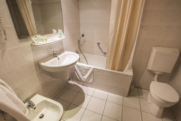 Best offers for Albion Lourdes