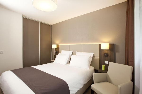 Best offers for SEJOURS & AFFAIRES GRANDE ARCHE - COURBEVOIE Courbevoie