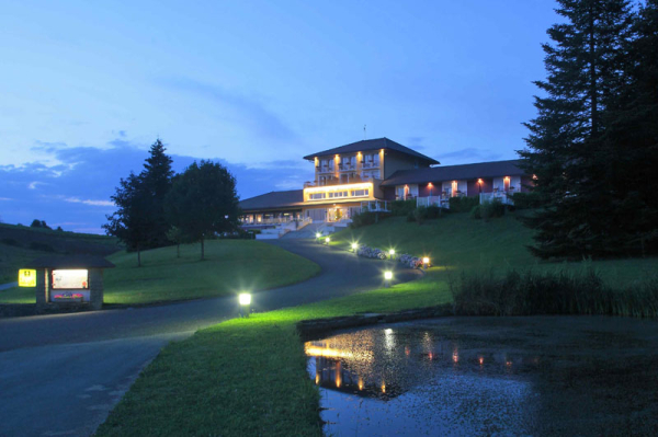 أفضل العروض ل دومين دو رفرمونت, ت وريجينالس رليس باسسنانس