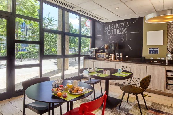 Best offers for B&B HOTEL Saint-Quentin-en-Yvelines Centre Gare Ile de France