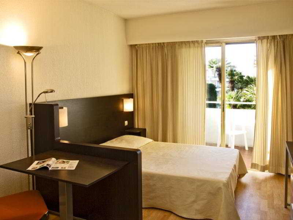 Best offers for Grande Bretagne Cannes